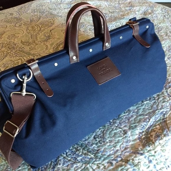 Bespoke Post Other - Bespoke Post Weekender Bag